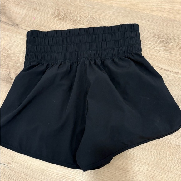 YPB by Abercrombie High Waist Black Women's Shorts - Picture 3 of 4